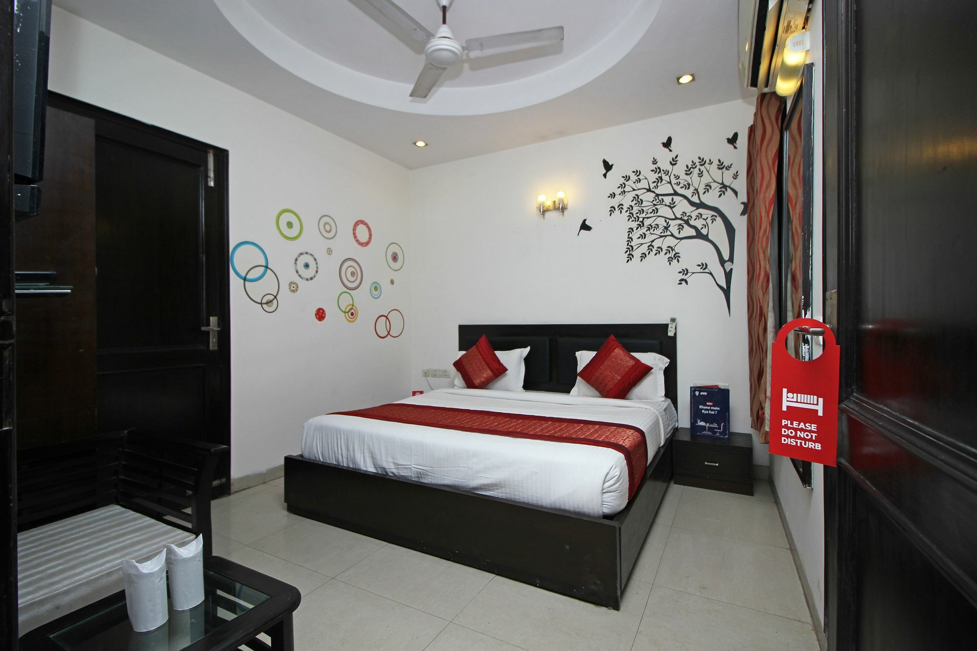 Oyo 9030 Delhi Airport Plaza Hotel 2*