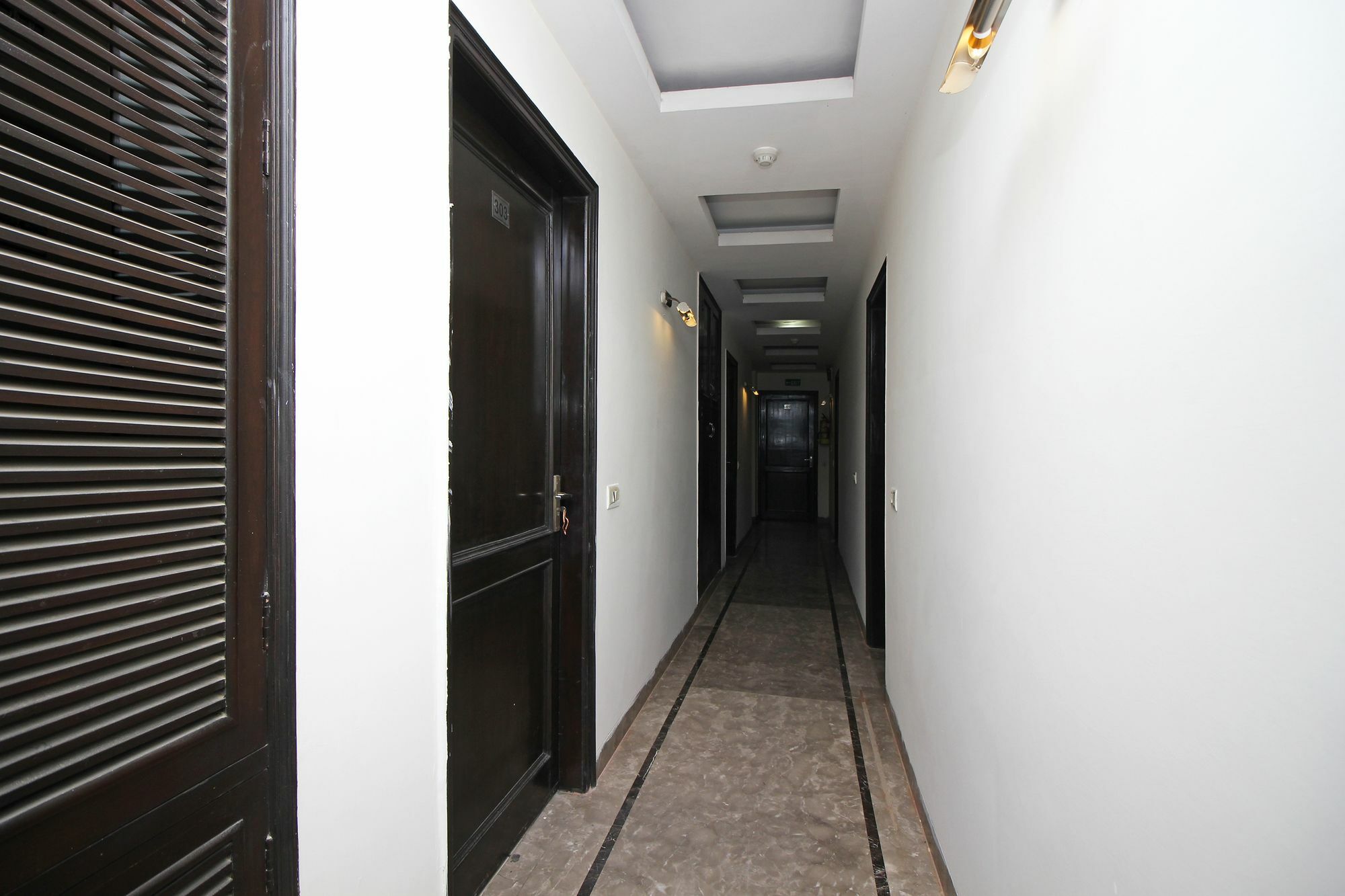 Hotel Oyo 9030 Delhi Airport Plaza