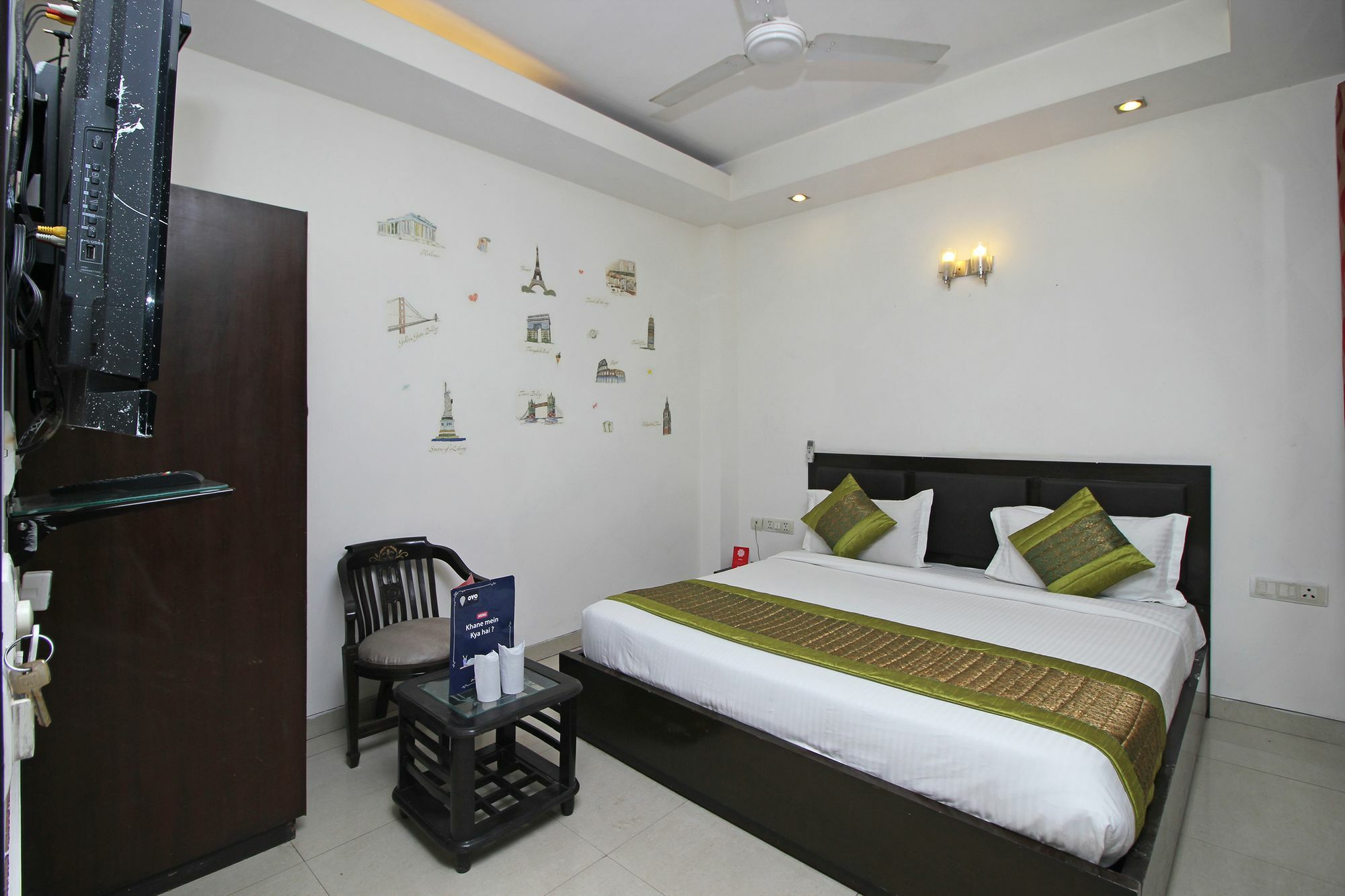 Hotel Oyo 9030 Delhi Airport Plaza 2*