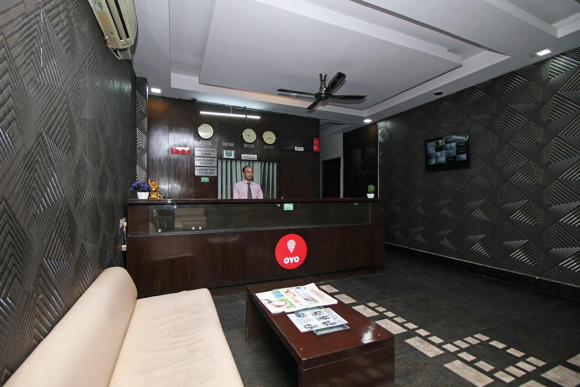 Hotel Oyo 9030 Delhi Airport Plaza