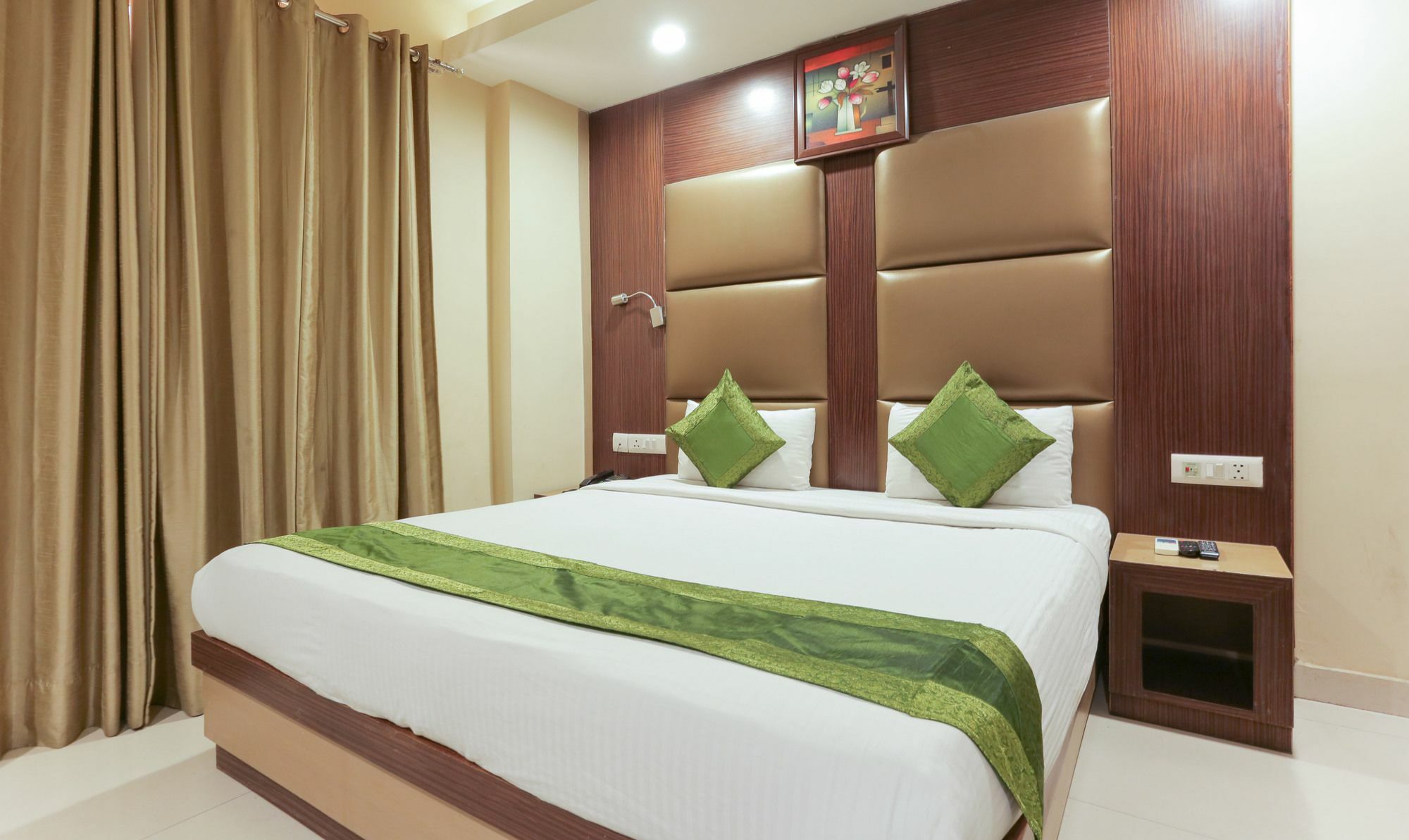 Hotel Treebo Balsons International