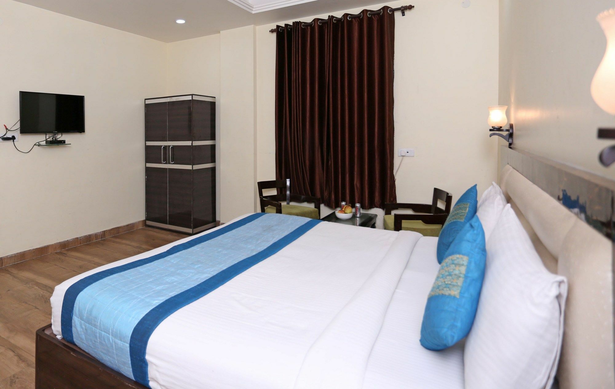 The Alpino 3* New Delhi