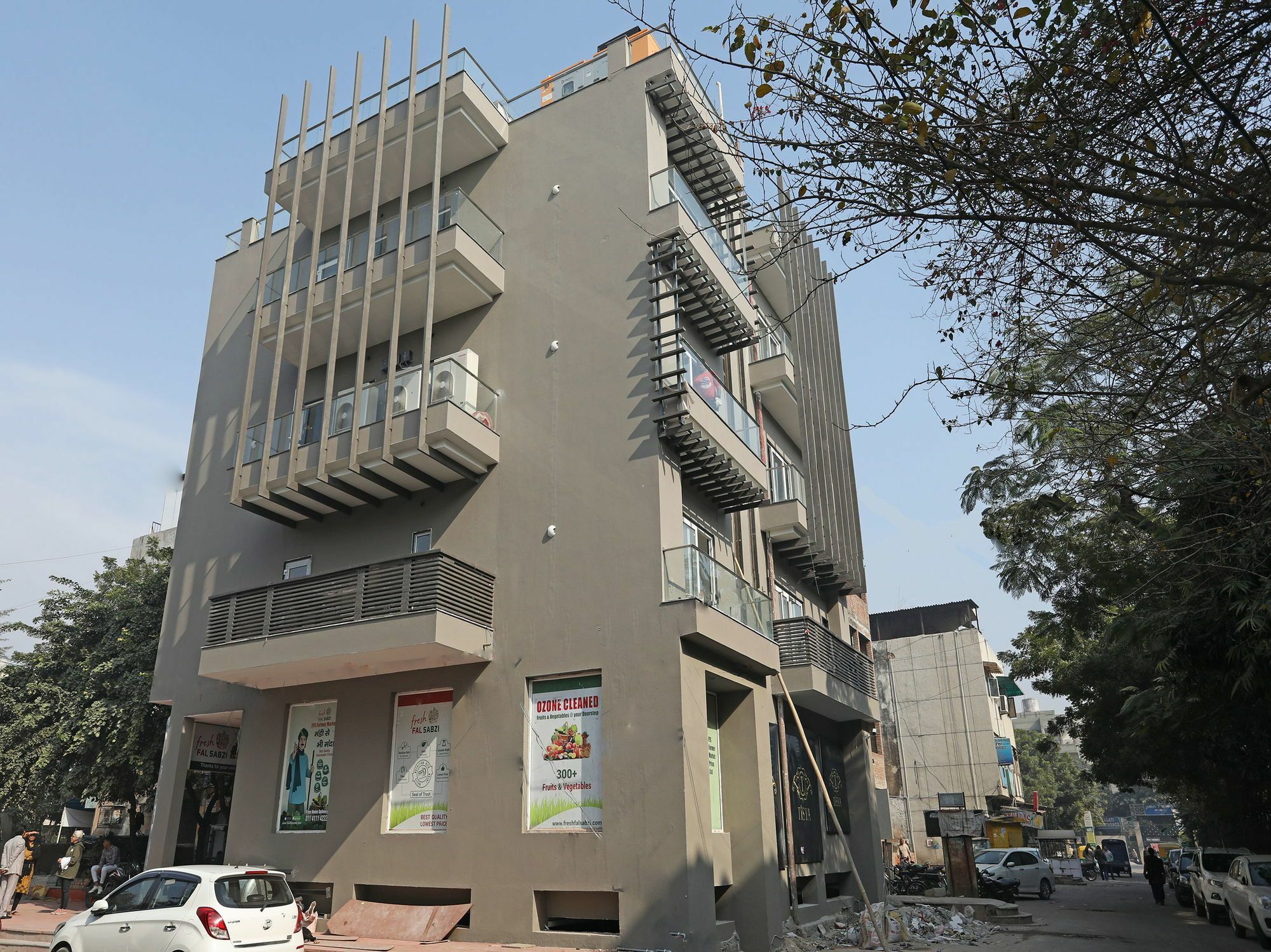 Oyo 11071 Tisya Hotel