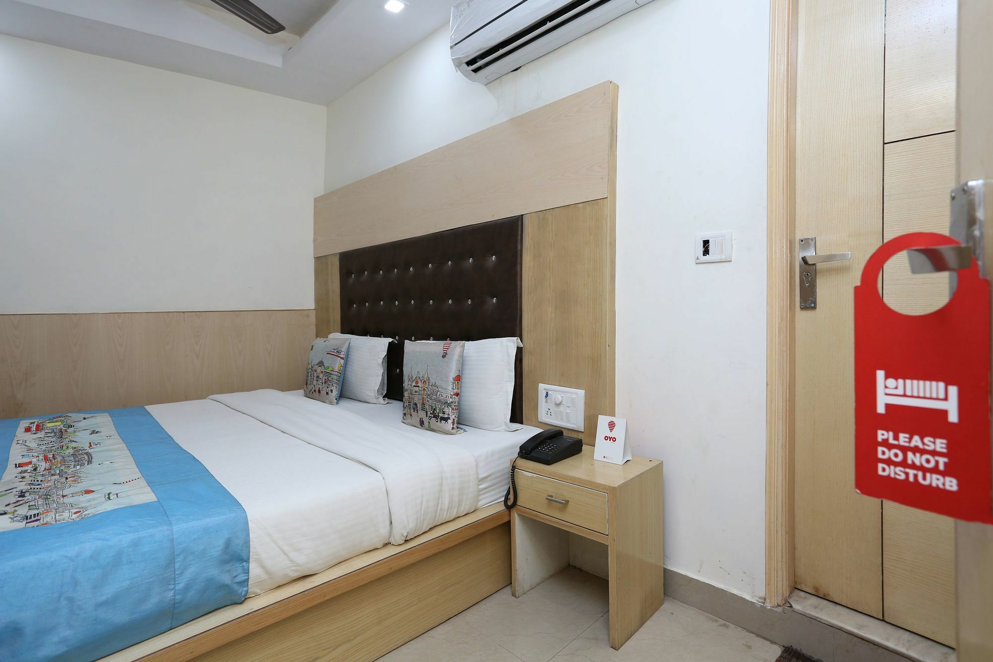 Hotel Oyo 9233 Lord Krishna New Delhi