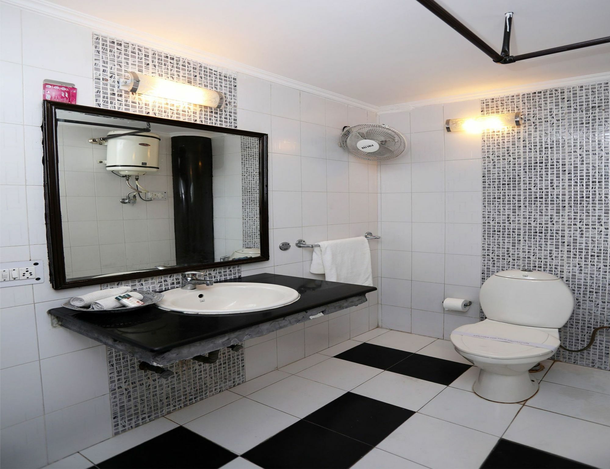 Hotel Fabexpress Pulse Impulse 3*