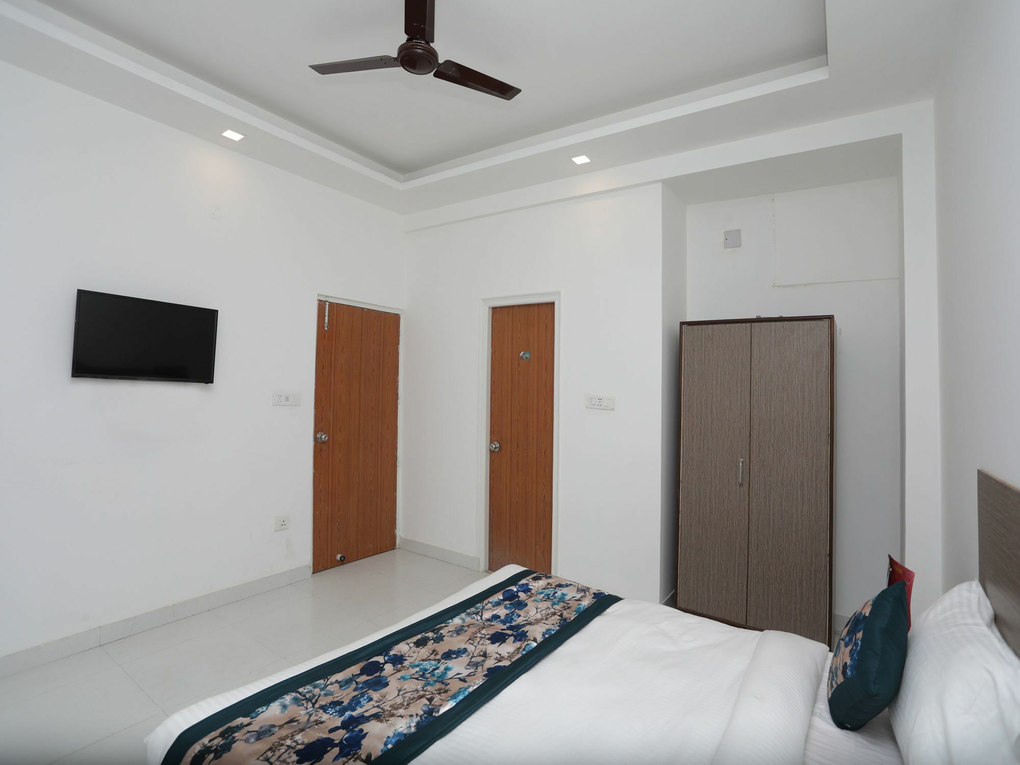 Hotel Oyo Qubic 3*