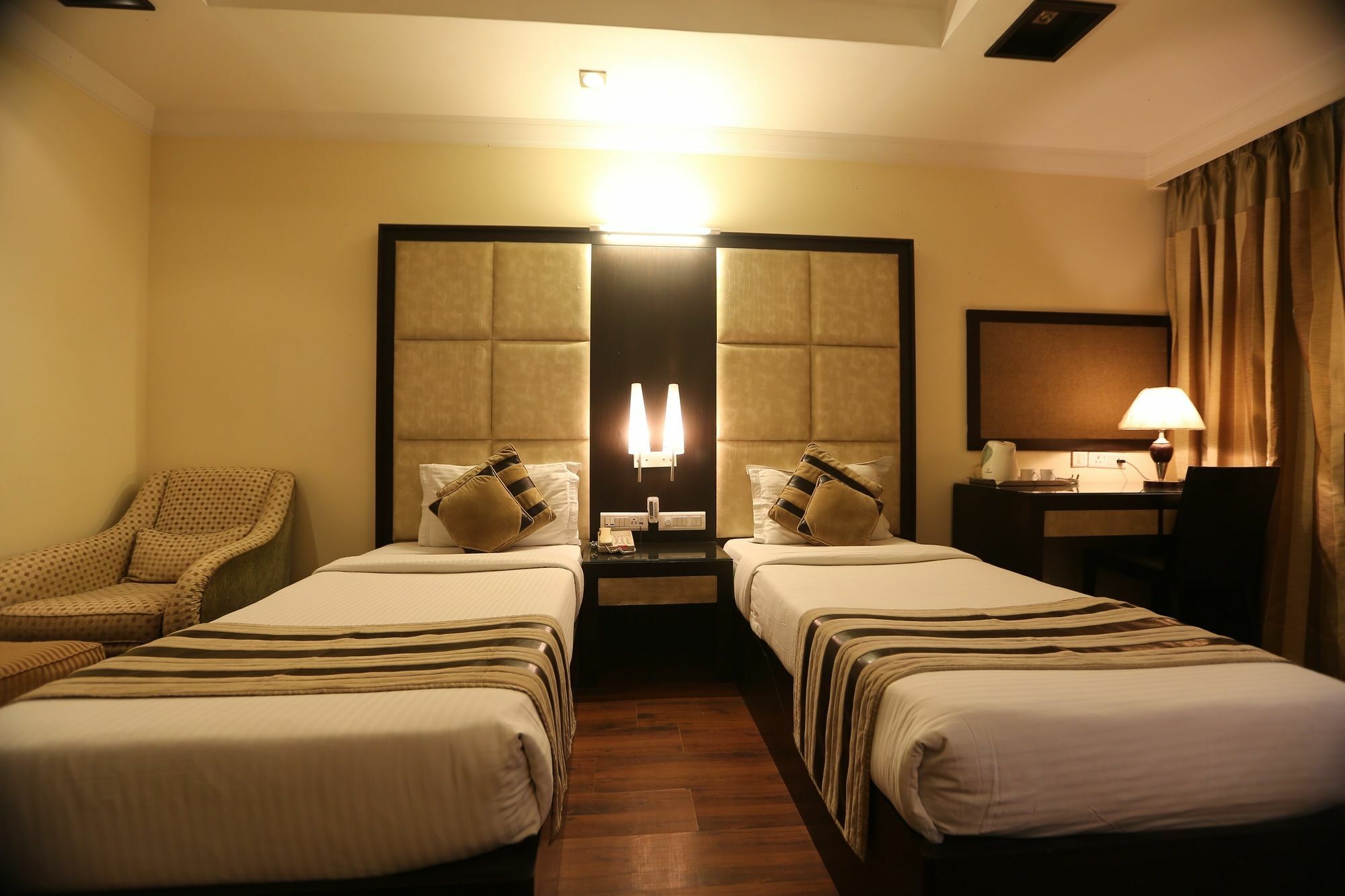 The Oakland Plaza By Orion New Delhi