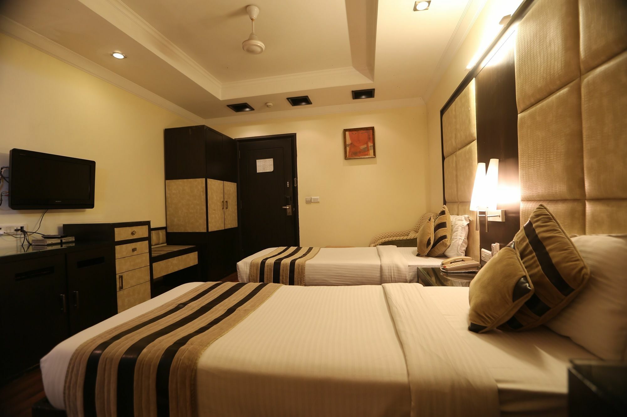 Inn The Oakland Plaza By Orion 3*