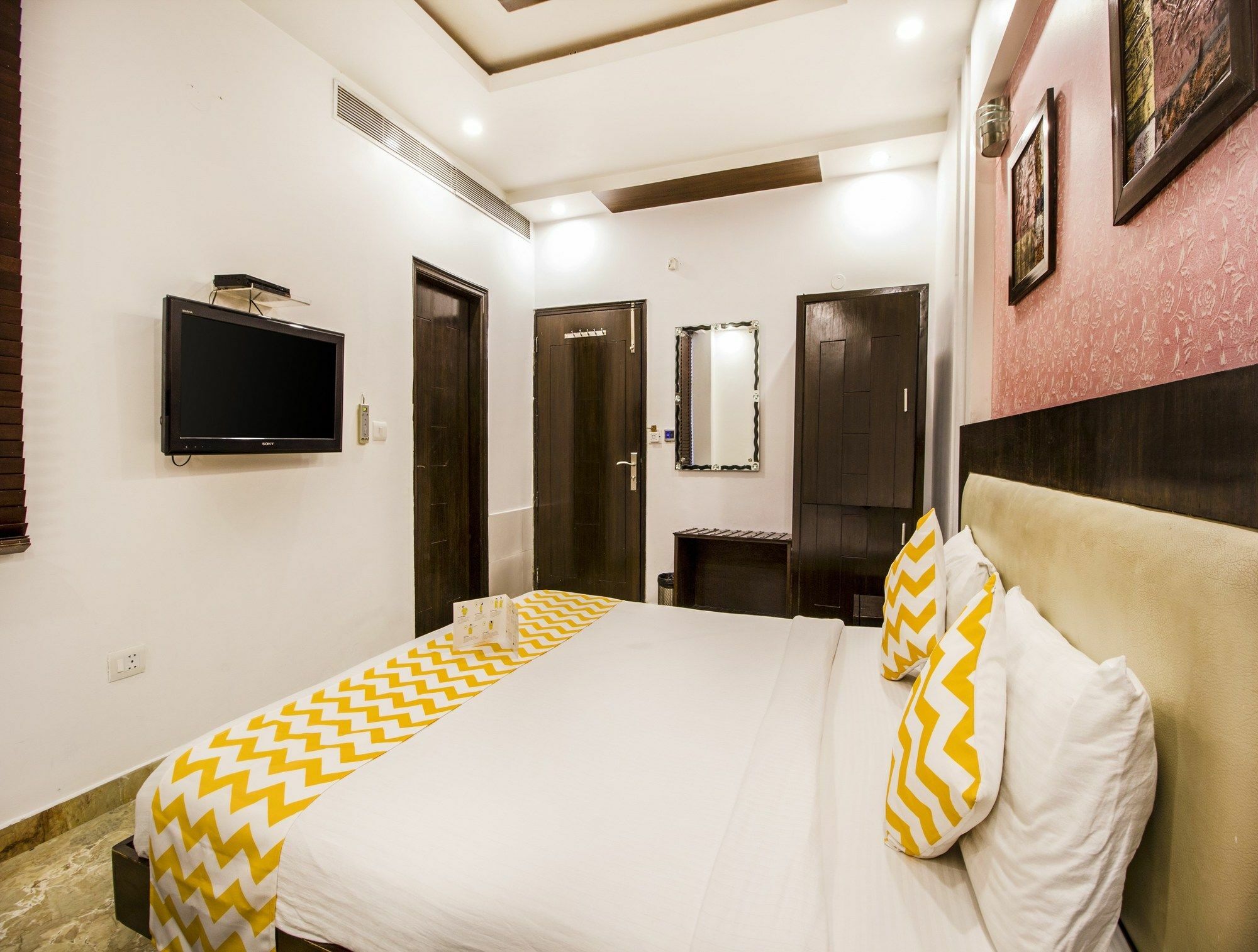 Hotel Fabhotel Sehej New Delhi