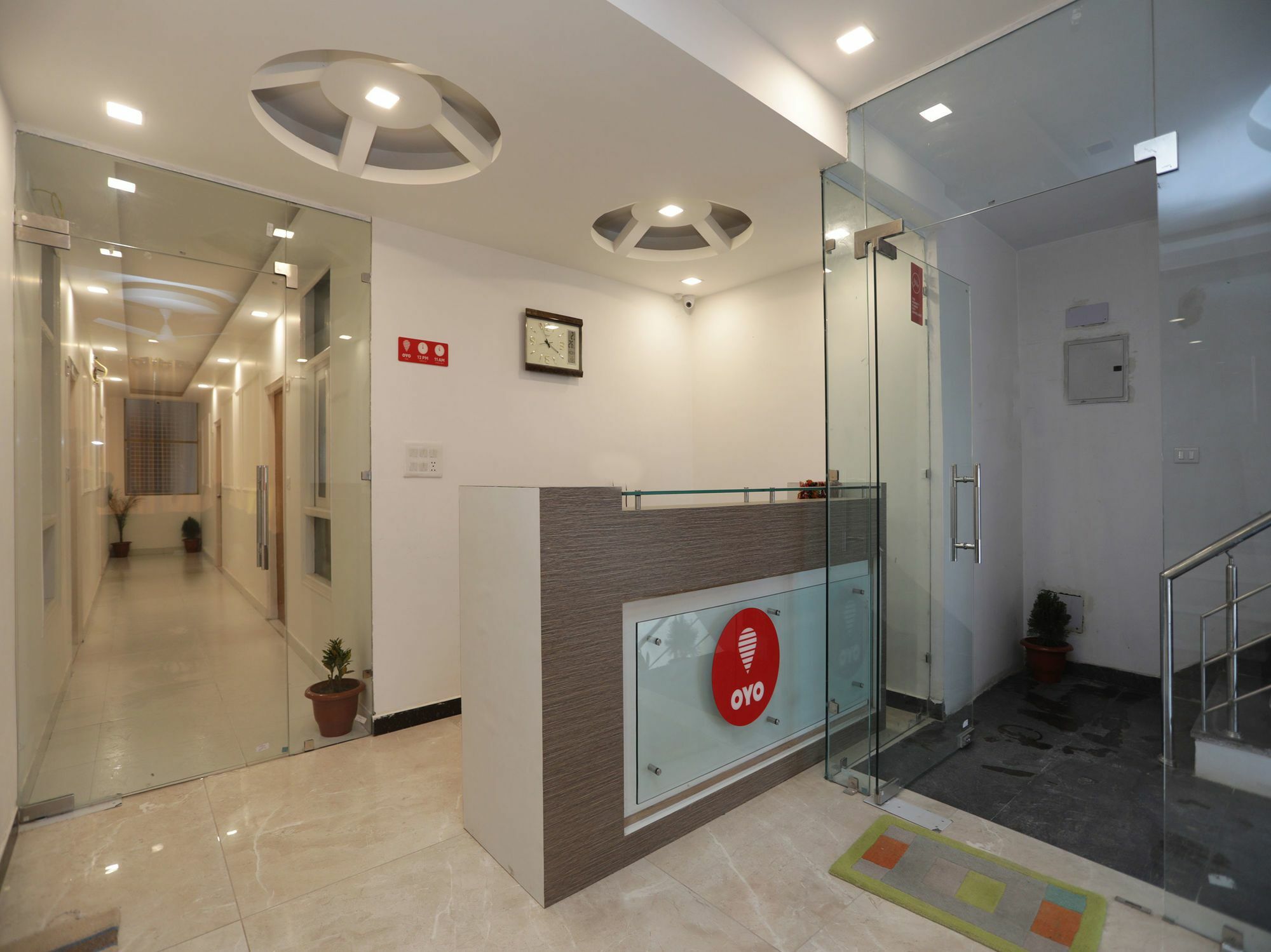 Oyo Qubic Hotel 3*