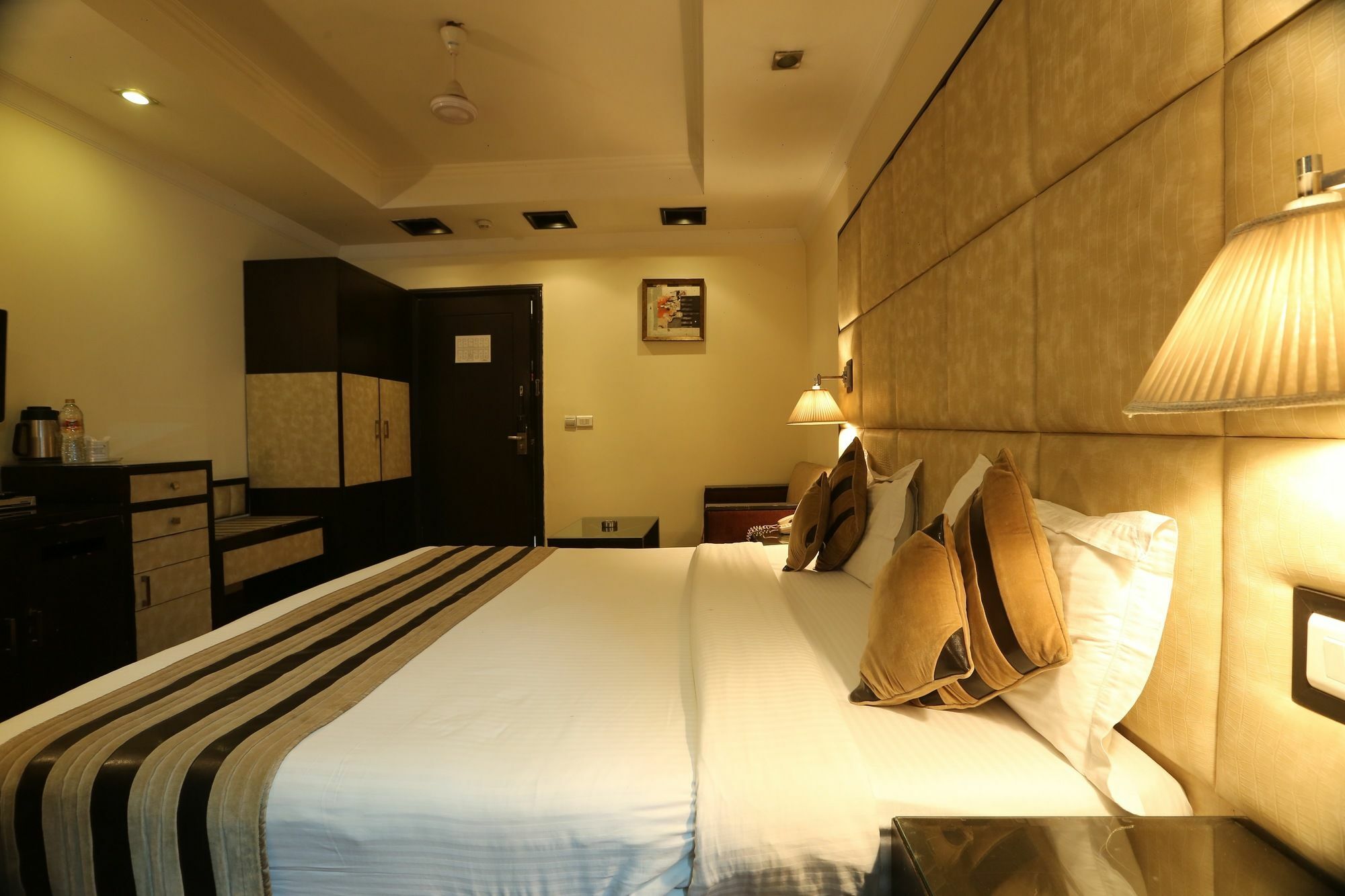 The Oakland Plaza By Orion Inn New Delhi