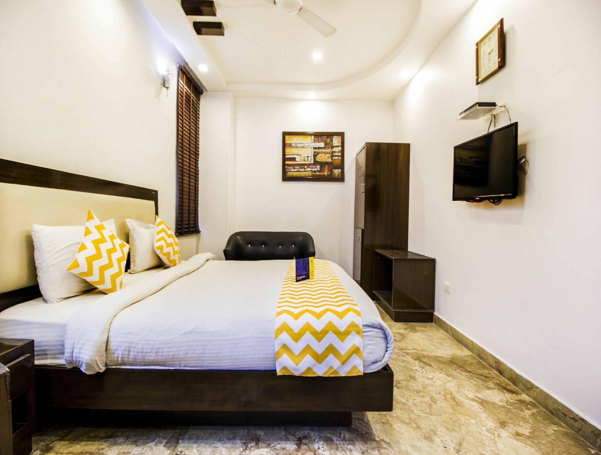 Fabhotel Sehej 3*