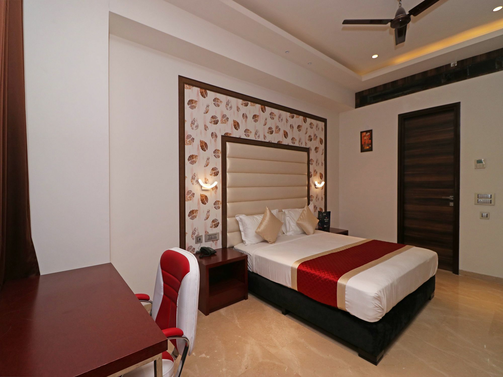 Oyo 12464 C Pearls 3* Delhi (National Capital Territory of India)