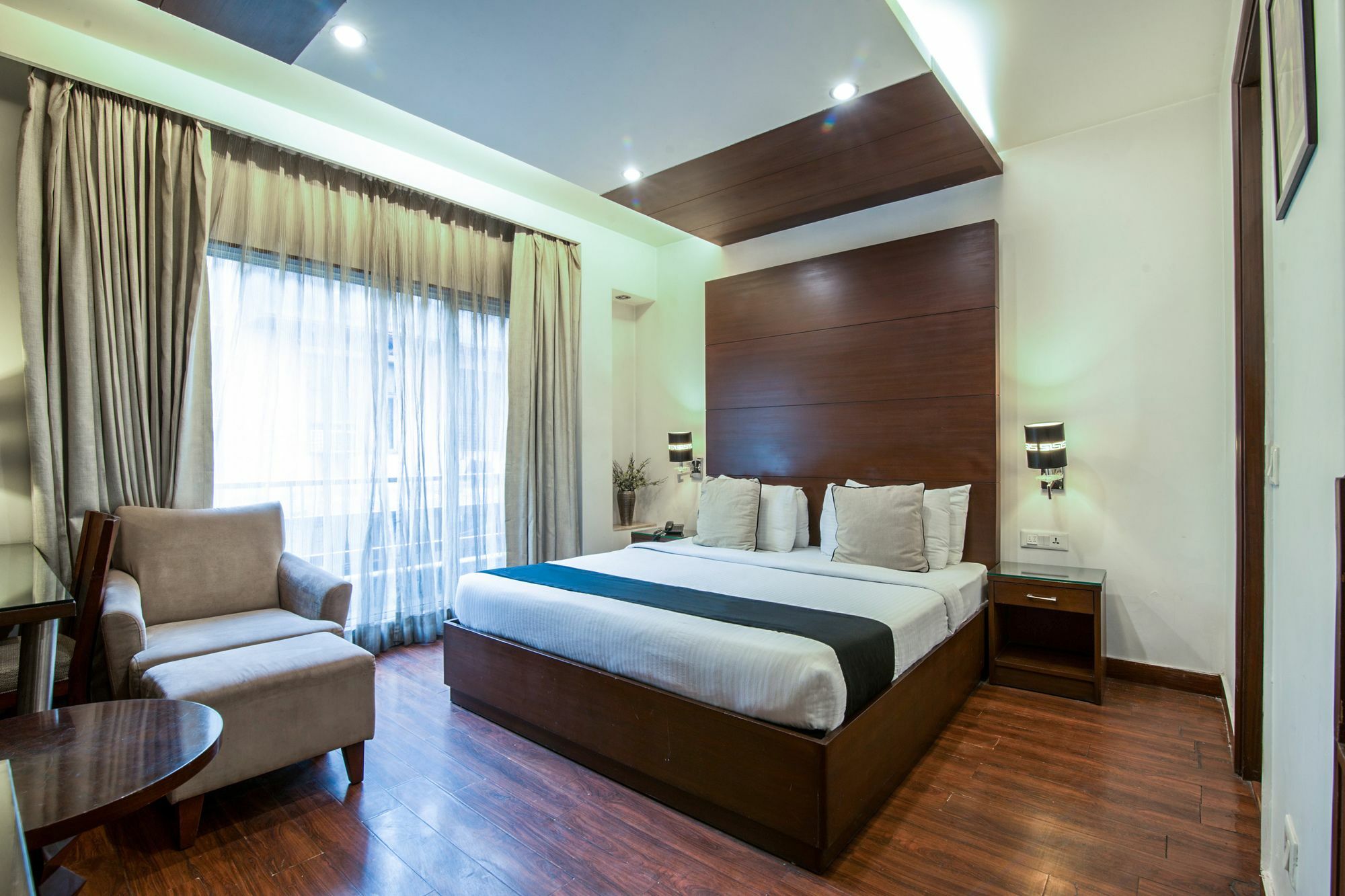 Hotel Capital O 14768 The Grand Vikalp