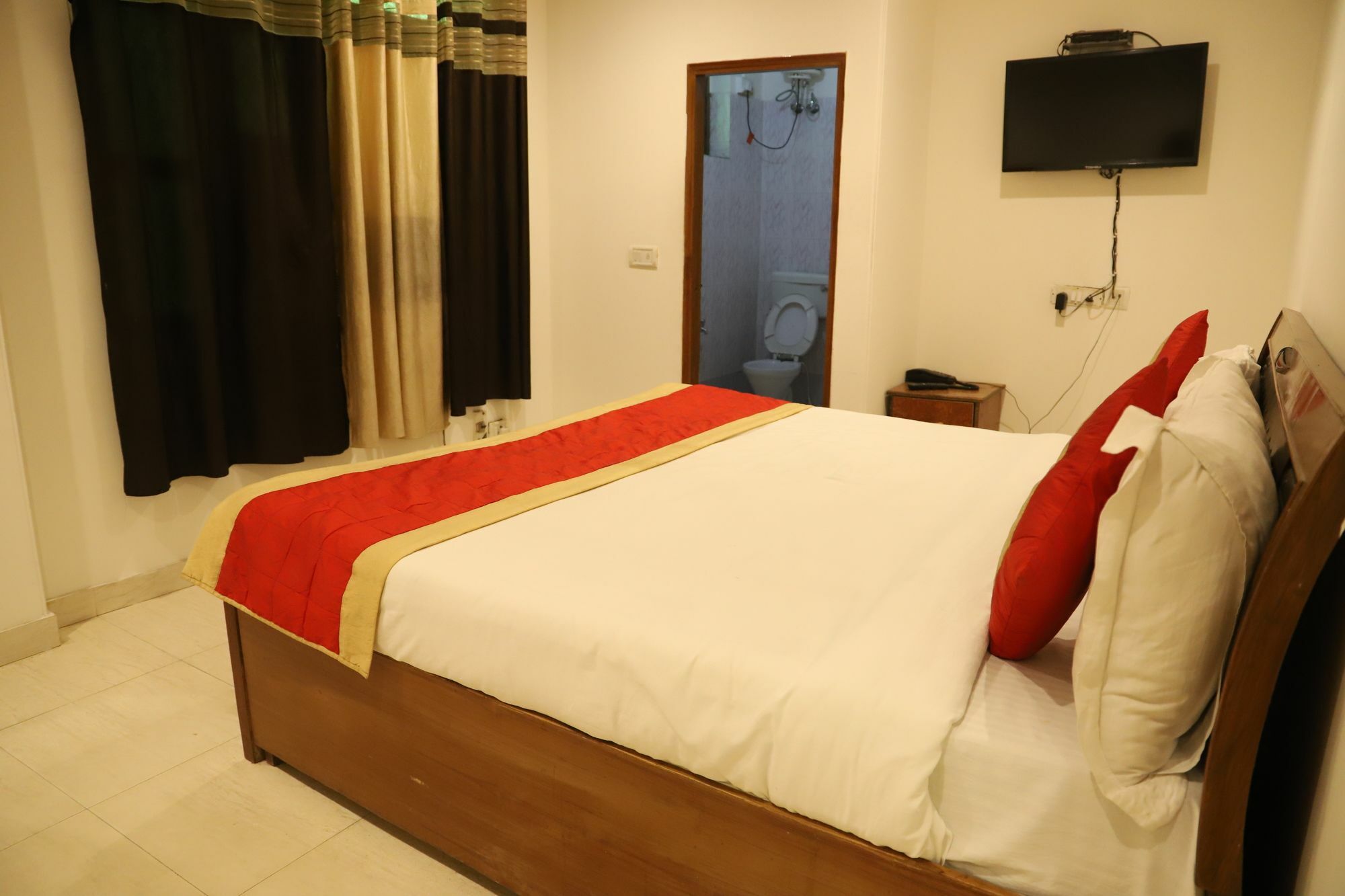 Sherawat Hotel