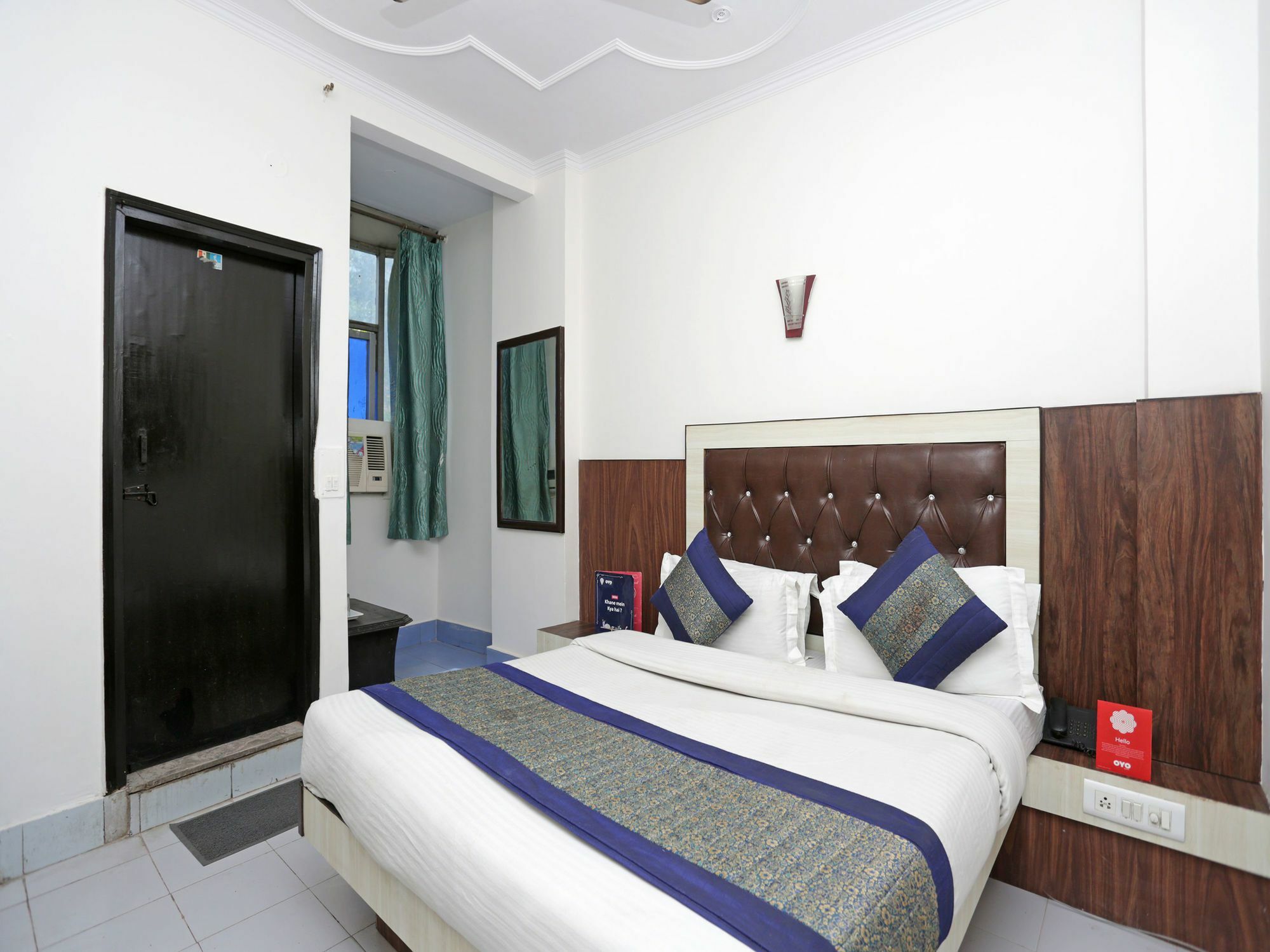 Oyo 13277 Neelam Palace 2* New Delhi