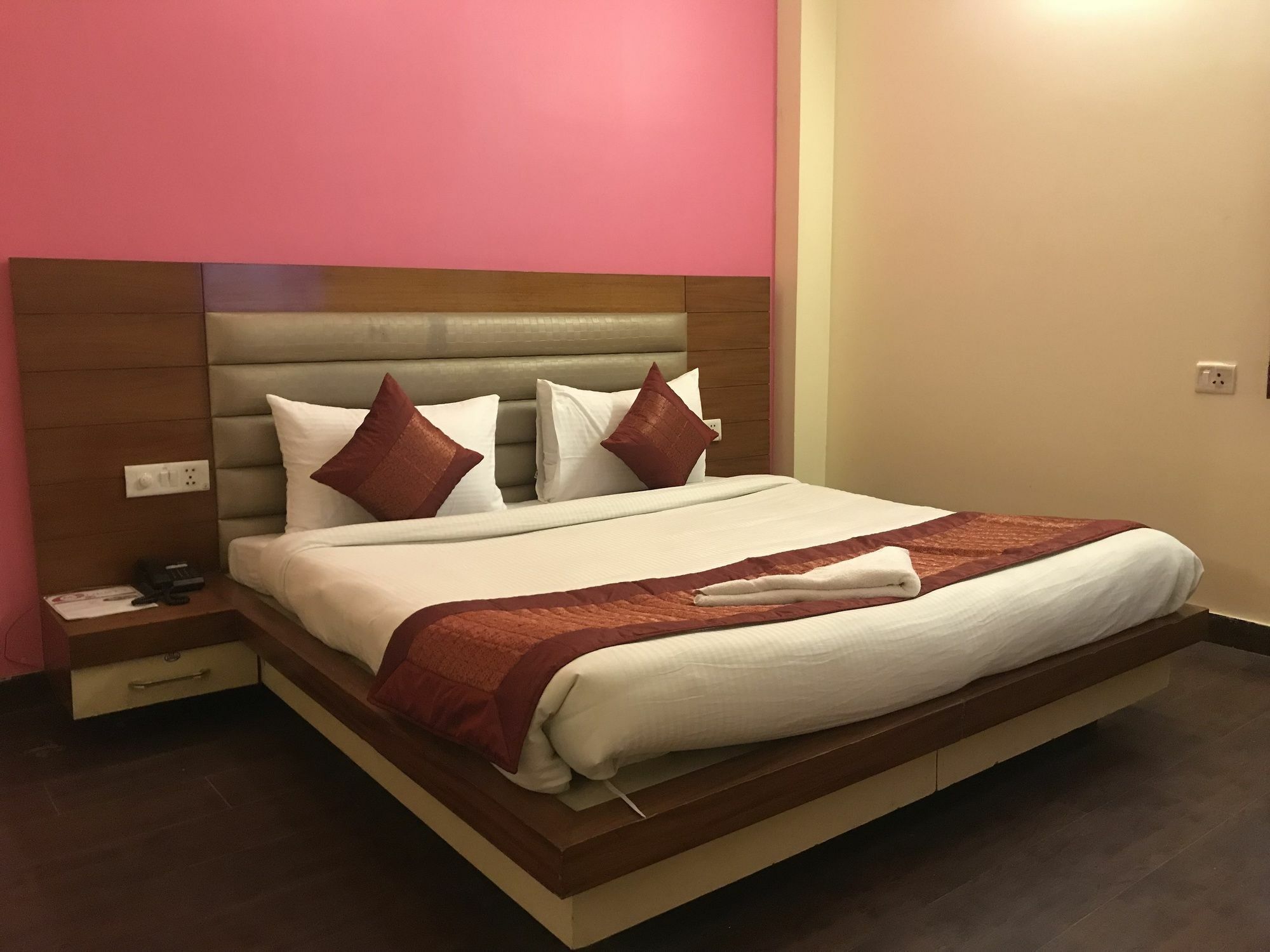 Hotel Shoba International 3*
