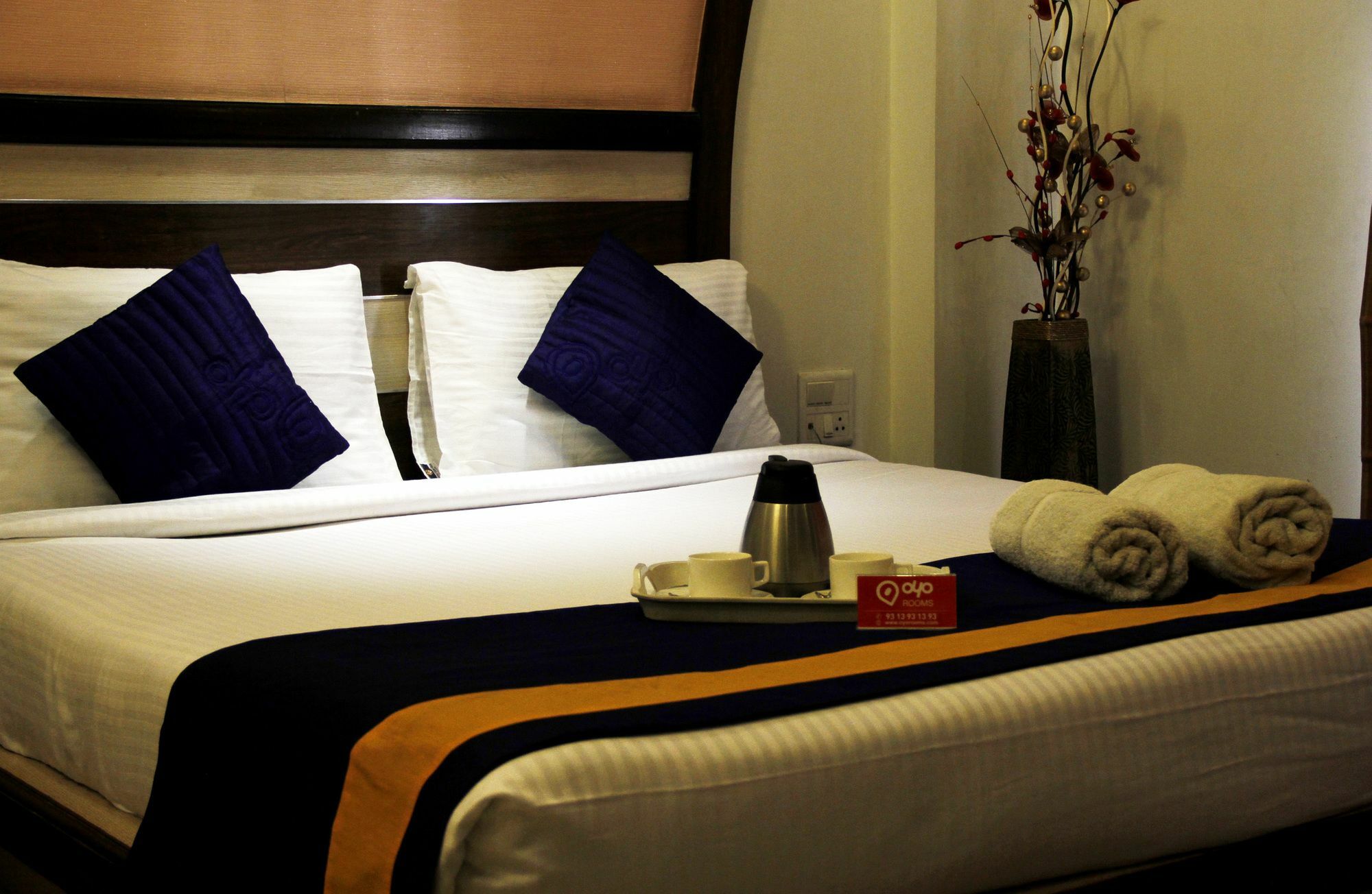 Capital O Metro View Near Satyam Inox Patel Nagar Hotel