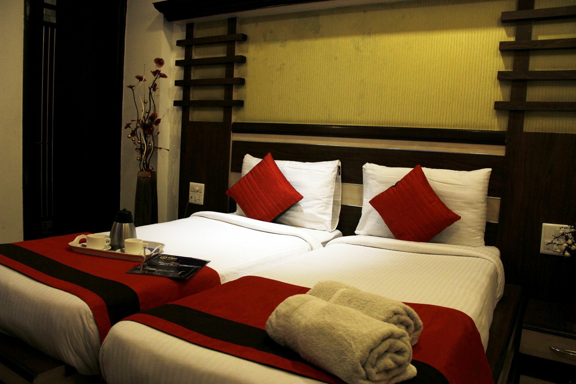 Capital O Metro View Near Satyam Inox Patel Nagar 3*
