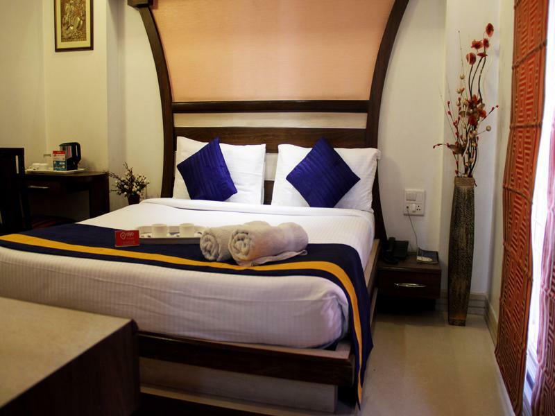 Hotel Capital O Metro View Near Satyam Inox Patel Nagar New Delhi