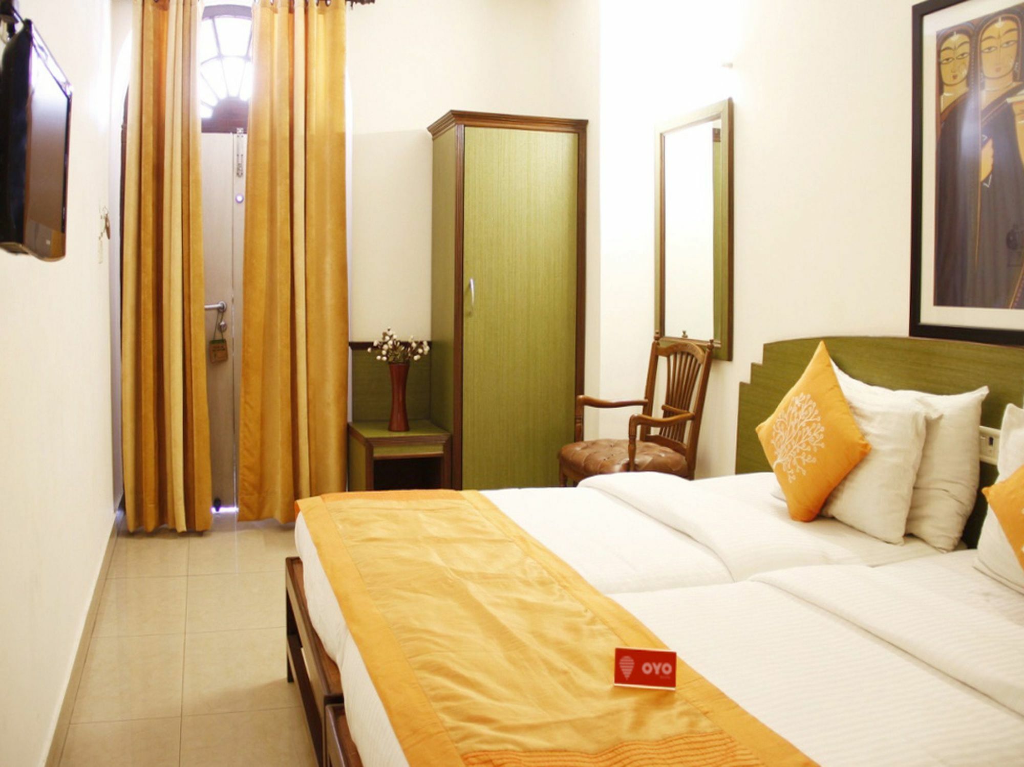 Oyo 738 Castle Hotel 3*