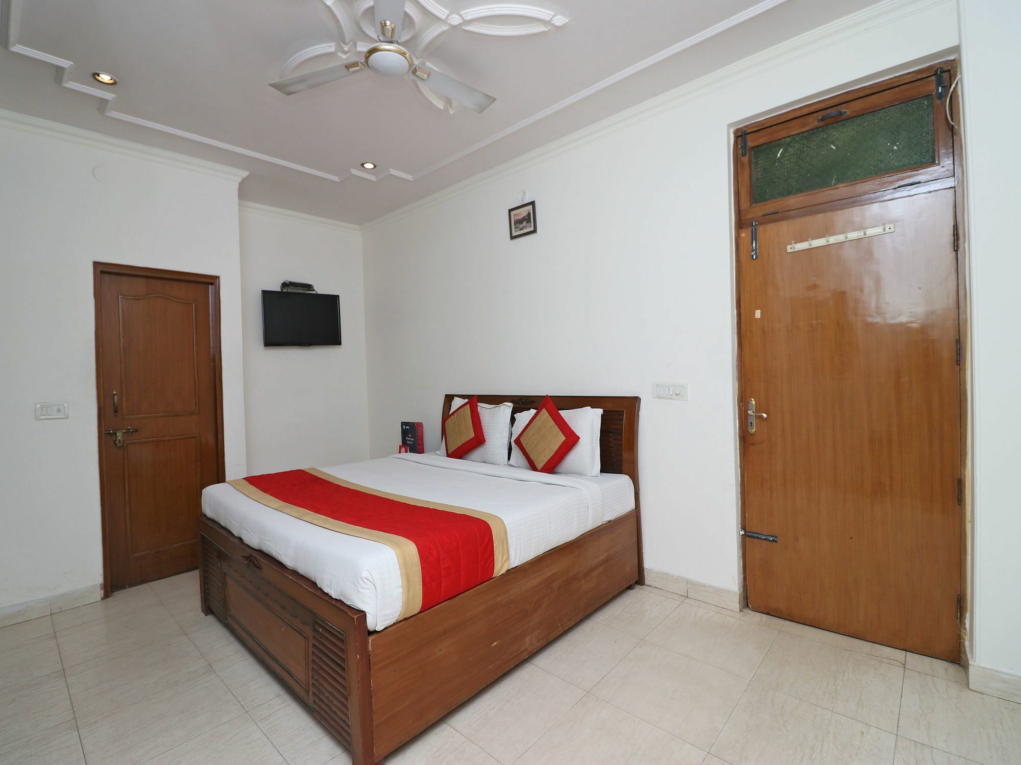 Hotel Sherawat 3*