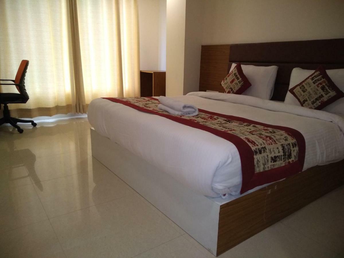 Airport Daya Capitol Hotel New Delhi