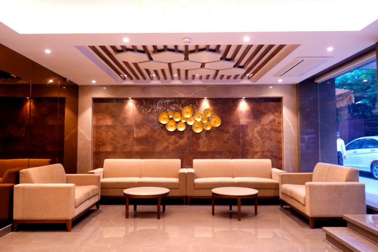 Pride With Free Airport Pickup Hotel