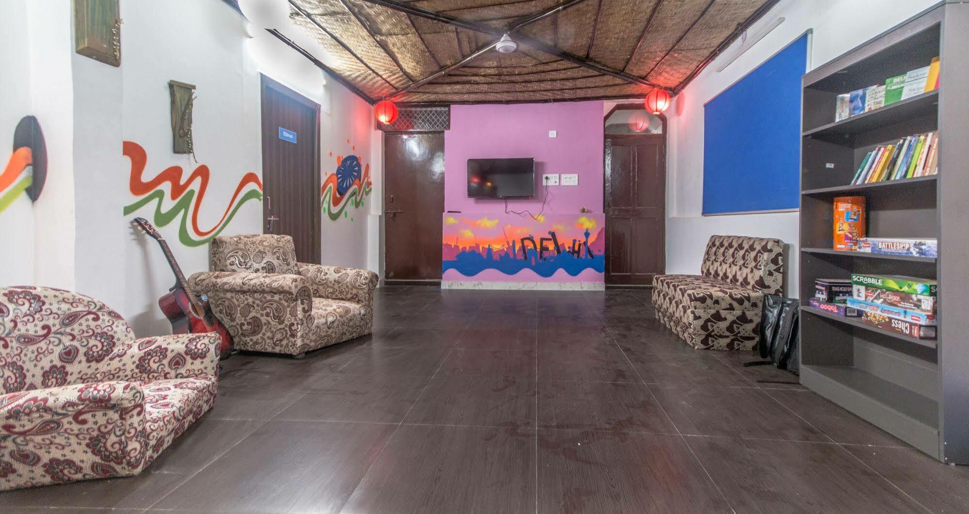 Bunk Hostel Delhi Albergue *