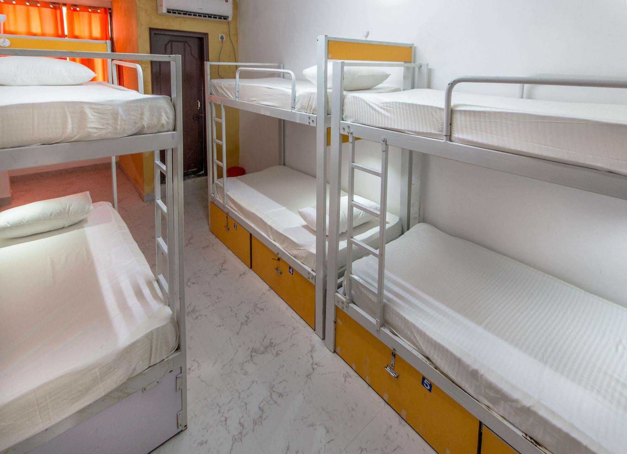 Albergue Bunk Hostel Delhi *