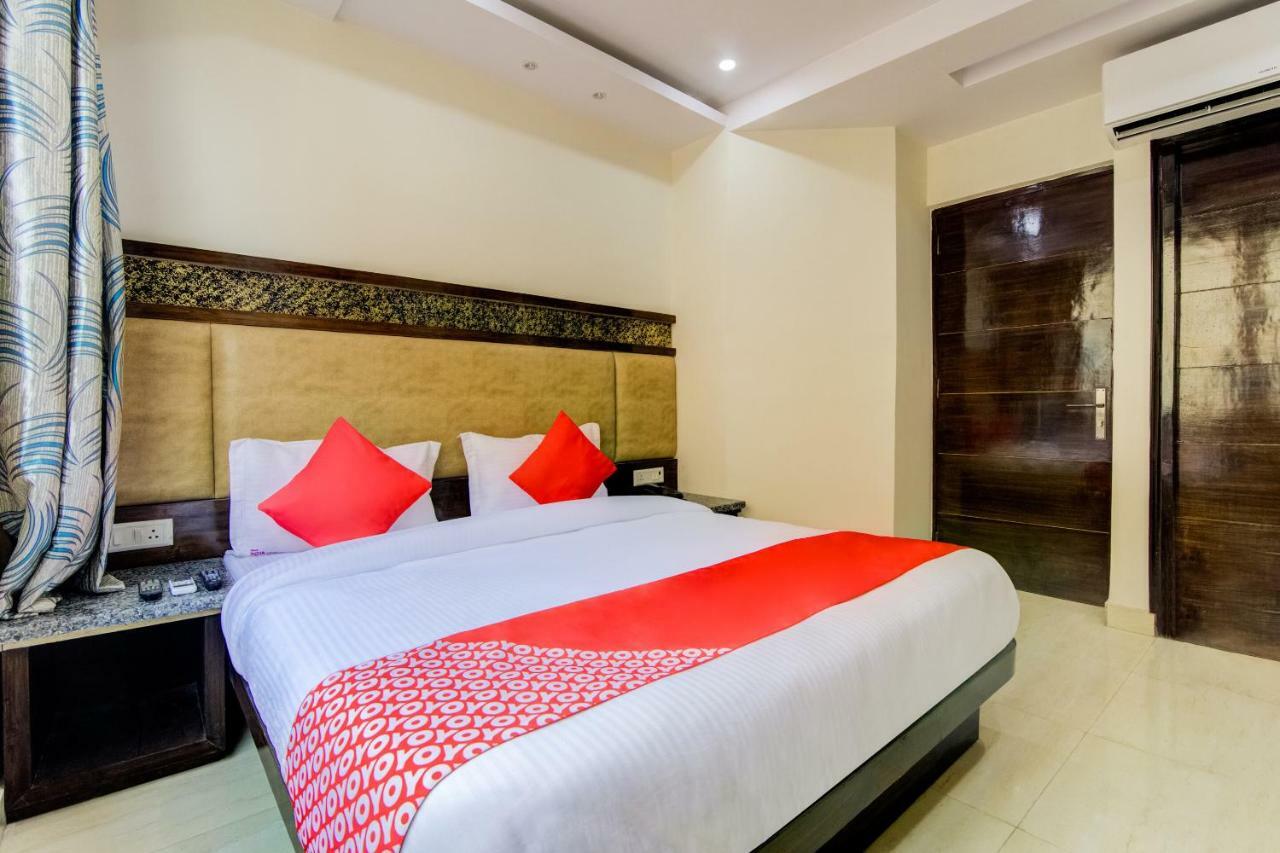 Hotel India Continental Hotel 3*