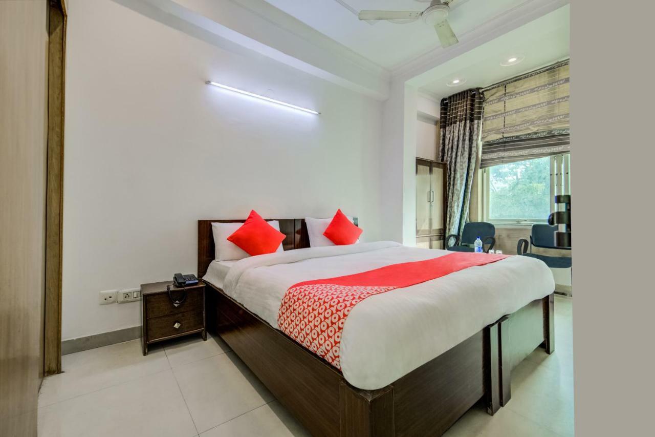 Hotel Oyo 23053 Millenium Residency