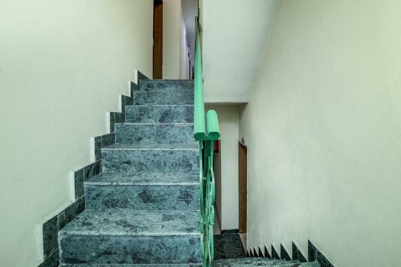 Oyo 23053 Millenium Residency