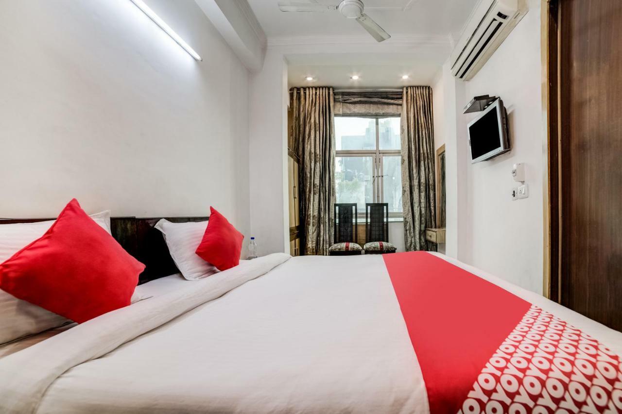 Hotel Oyo 23053 Millenium Residency New Delhi