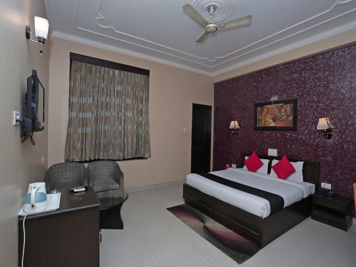 Rudraksh Plaza Hotel 3*