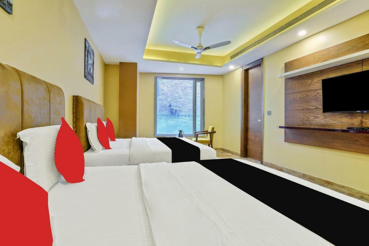 Hotel Staybook Nitya Maharani Free Airport Pickup 4*