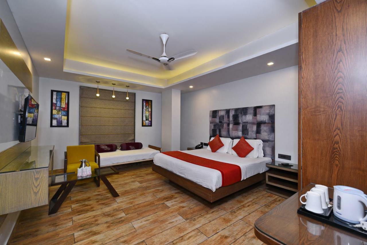Staybook Nitya Maharani Free Airport Pickup Hotel 4*