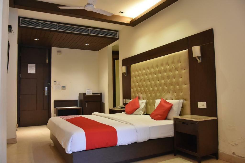 Hotel Metropolis Tourist 3*