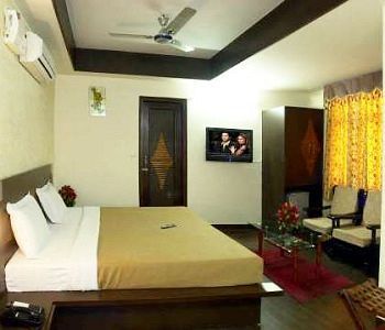 Hotel Ananda Hotel
