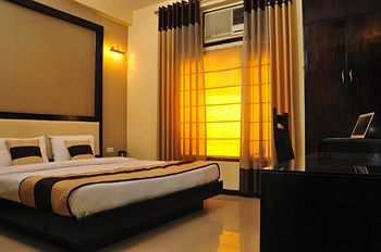 Hotel Grand Plaza New Delhi