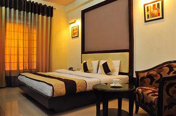 Grand Plaza Hotel New Delhi