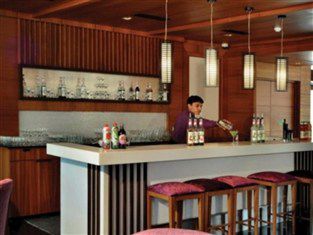 Hotel Oodles 4*