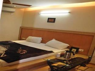 Splash Hotel 2*