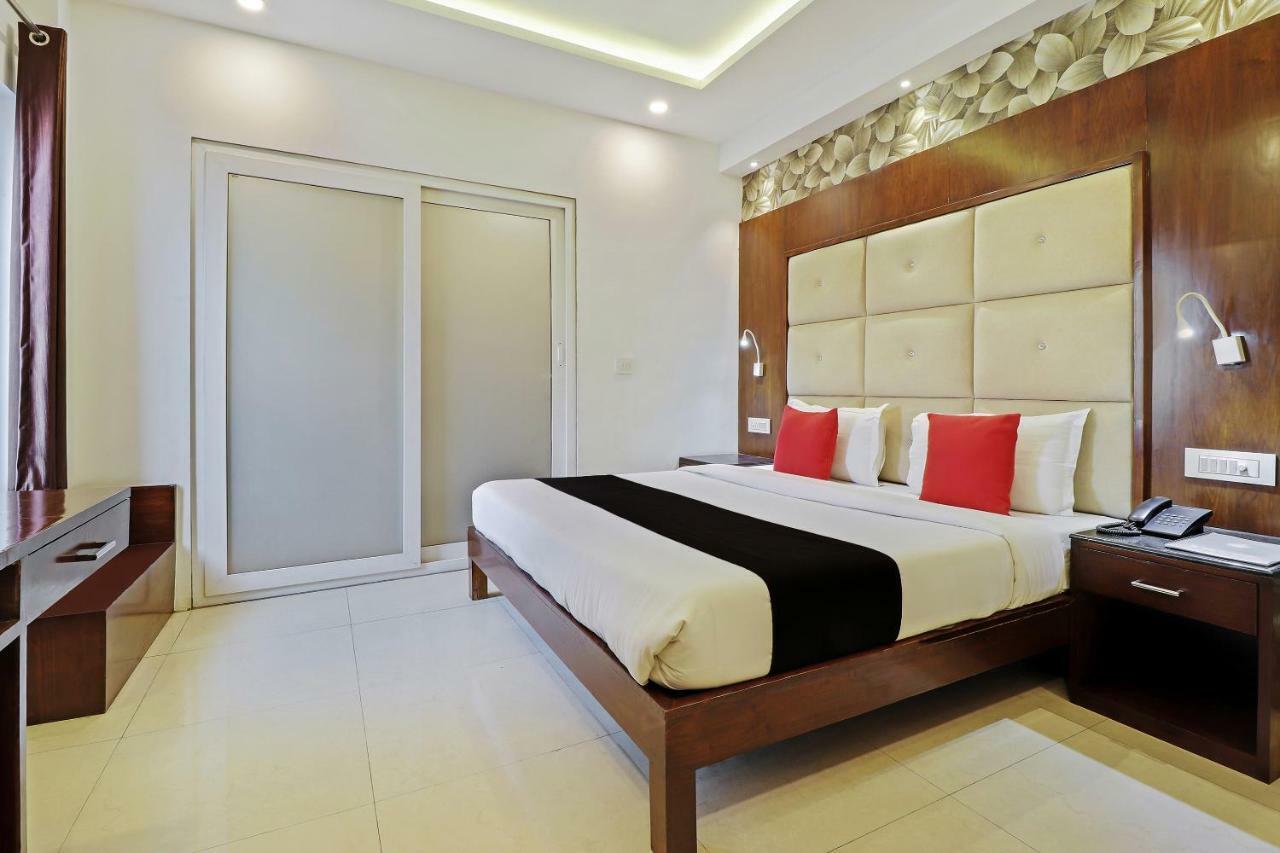 Capital O 2242 Yuvraj Deluxe 3* New Delhi