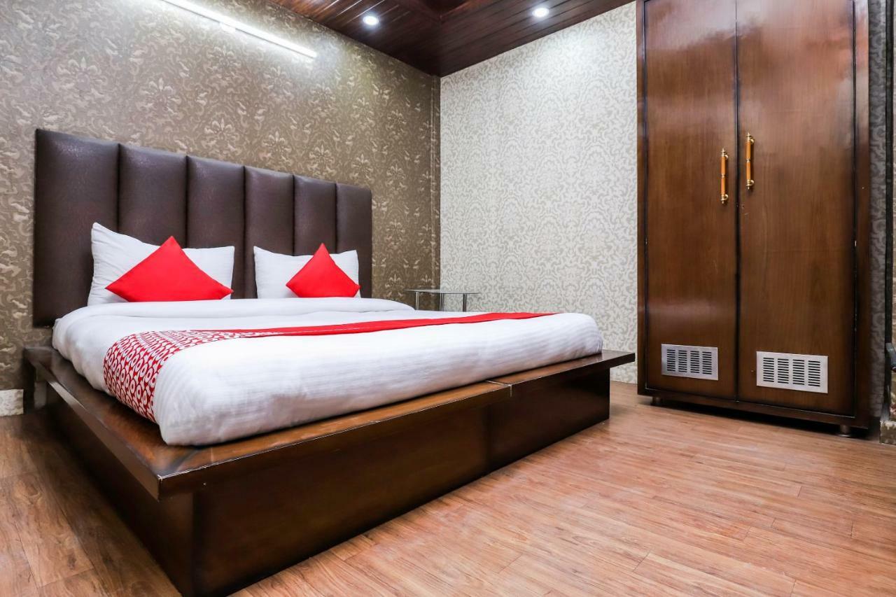 Hotel Oyo 28357 Mannat