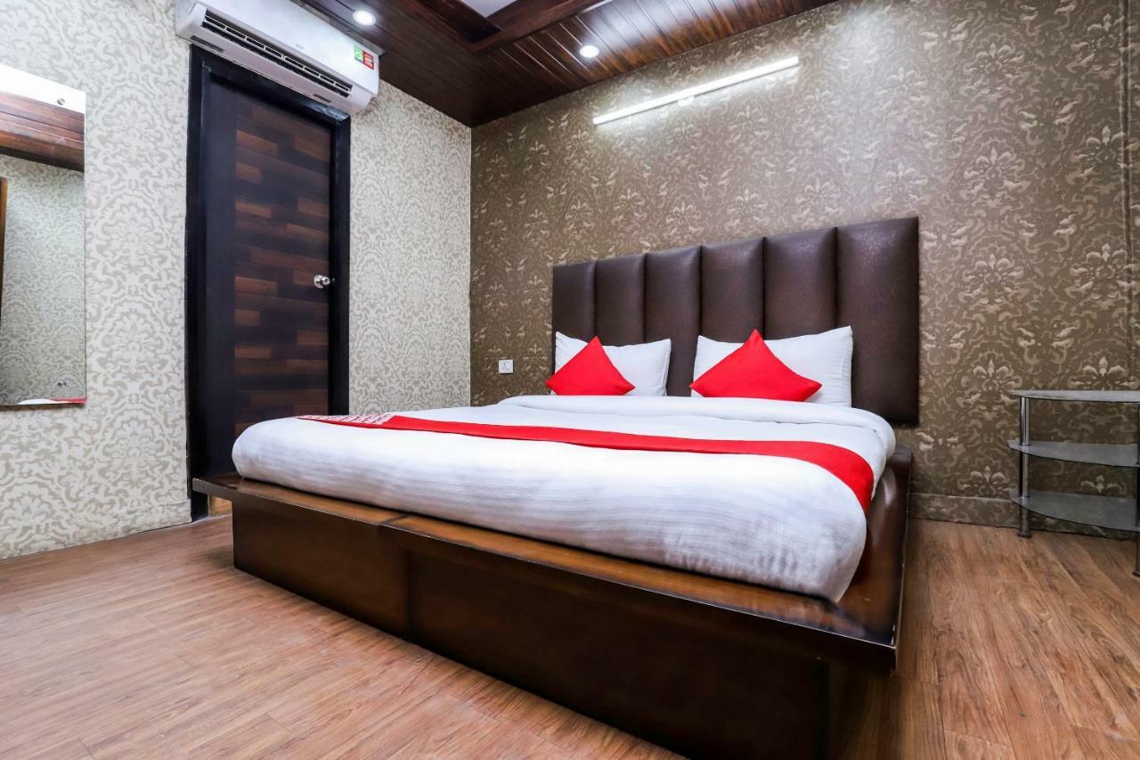 Oyo 28357 Mannat