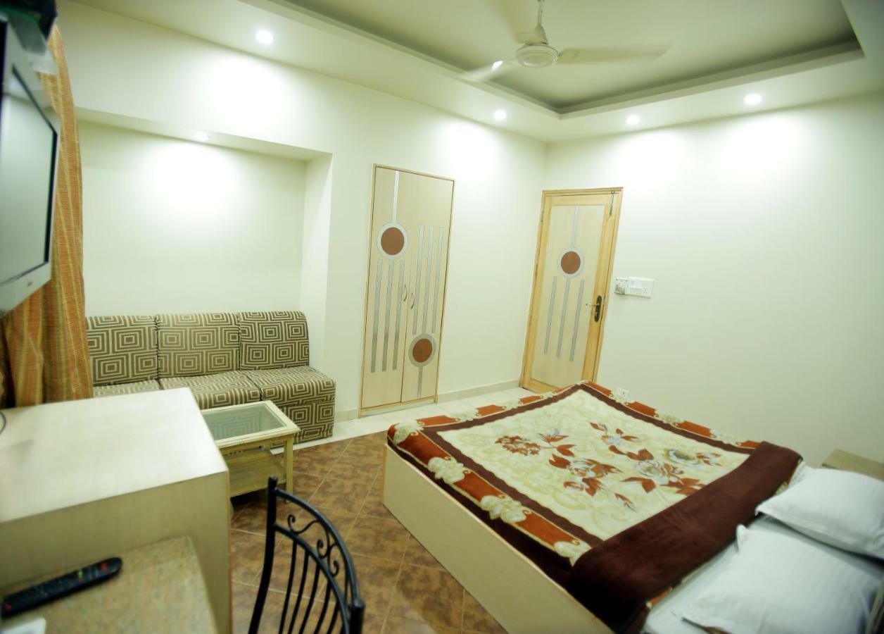 Megha Sheraton Hotel 2*