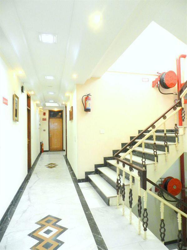 Tara Palace, Chandni Chowk Hotel