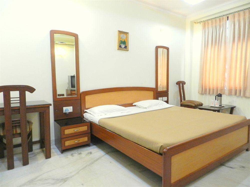 Tara Palace, Chandni Chowk Hotel New Delhi