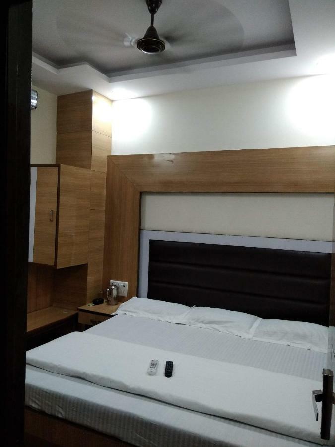 Silver Palace 2*